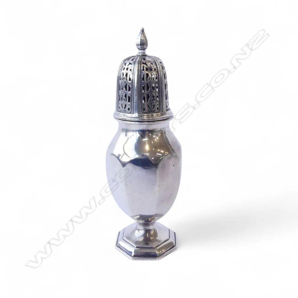 LARGE SILVER SIFTER HALLMARKED Birmingham 1931. H.195mm. 170gms Image 1++