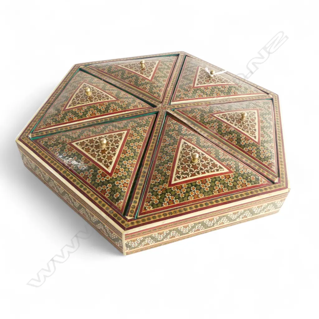 INLAID HEXAGONAL BOX 390mm dia Image 1++