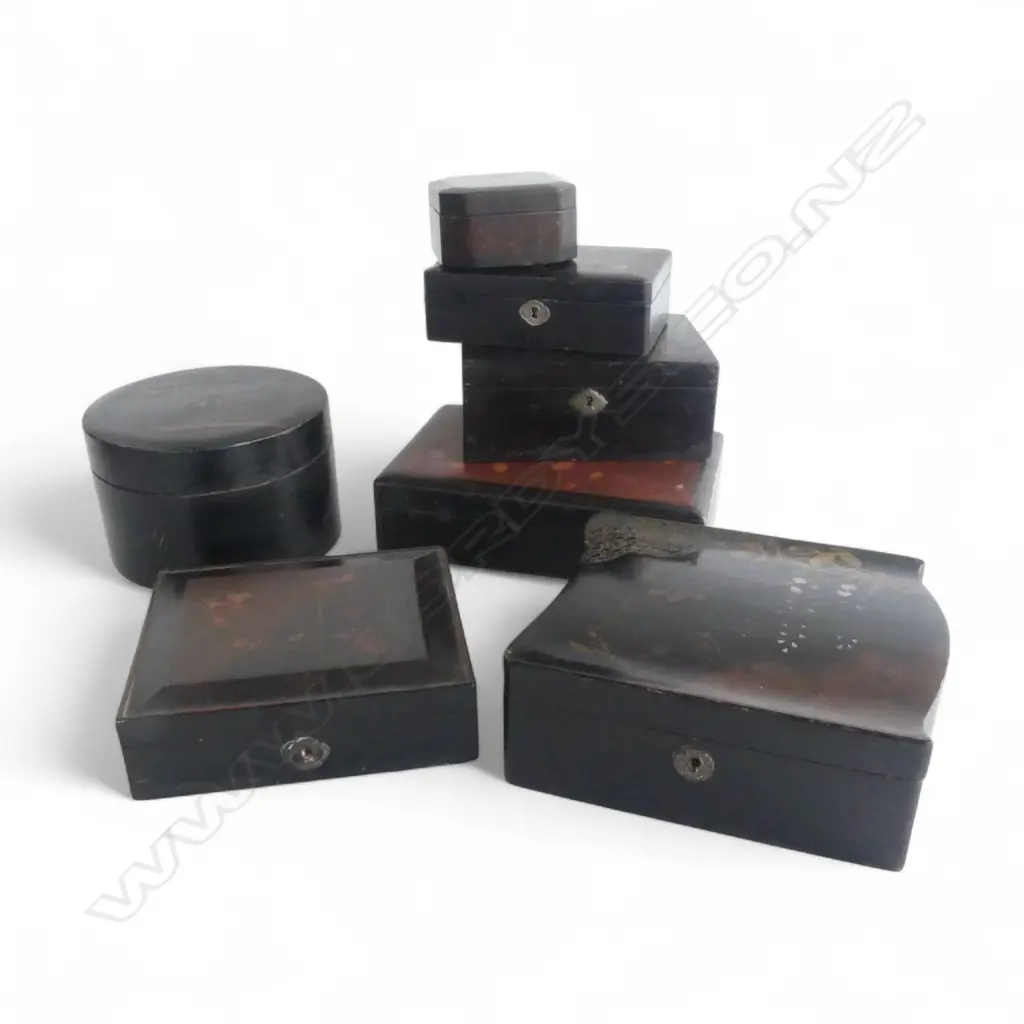 7 VINTAGE JAPANESE BLACK LACQUER BOXES W.210mm Image 1++