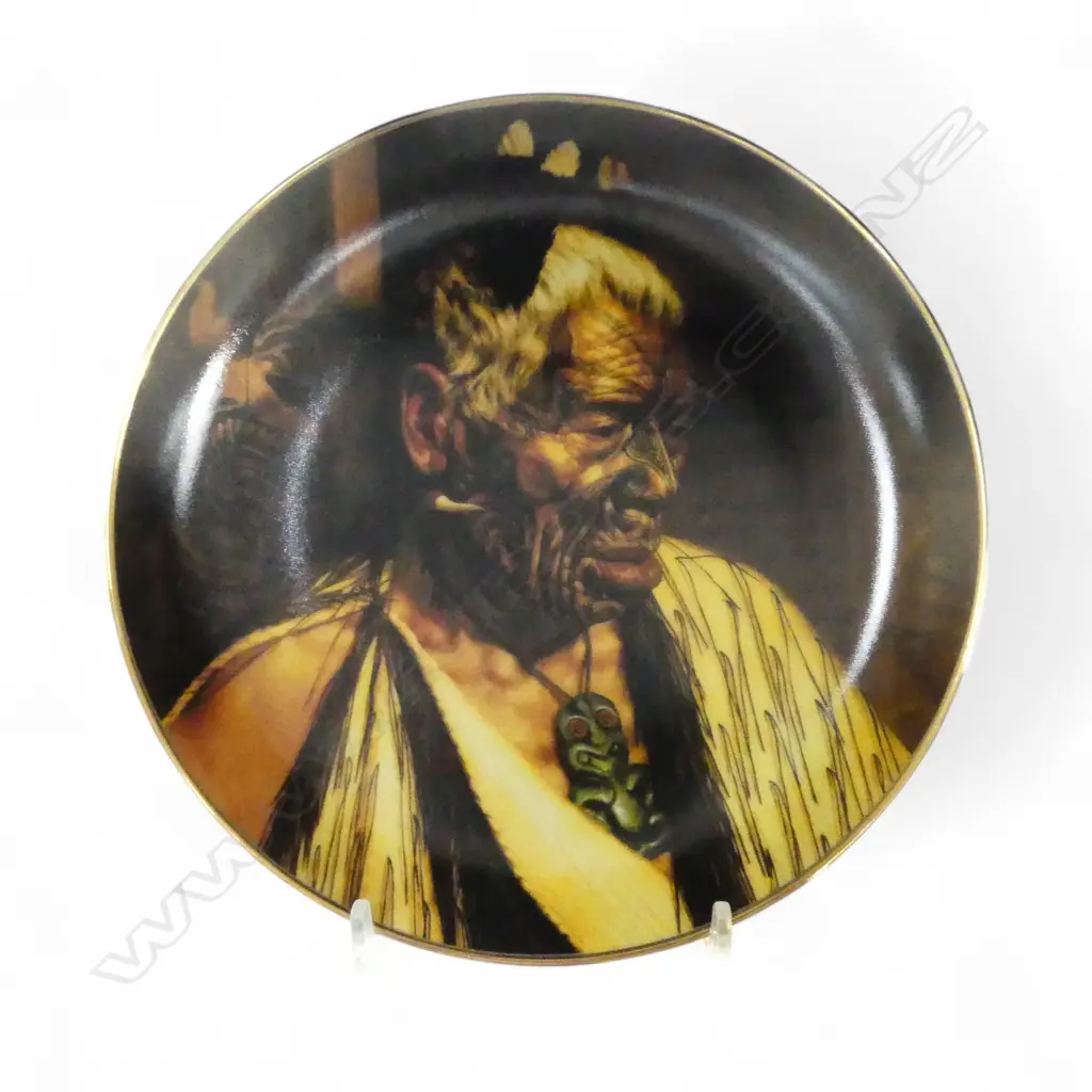 TEMUKA PORCELAIN GOLDIE PLATE 'TUMAI TAWHITI' 227B Dia.195mm with certificate Image 1++