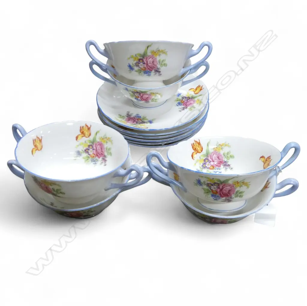 6 SHELLEY CHINA SOUP COUPES & PLATE BLUE FLORAL PAT Image 1++