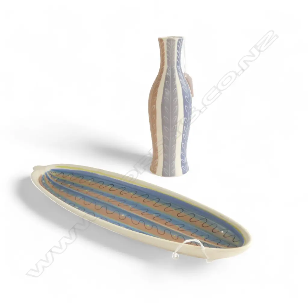 2PCS POOLE POTTERY 'FREEFORM' DESIGN; BOTTLE VASE, H.190mm & NARROW OVAL DISH, L.320mm Image 1++