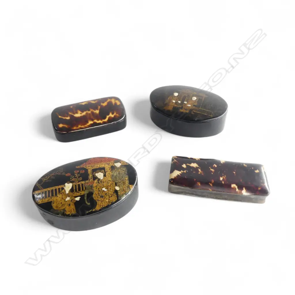 4 ANTIQUE SNUFF BOXES; 2 TORTOISESHELL, 2 ORIENTAL W.75mm Image 1++