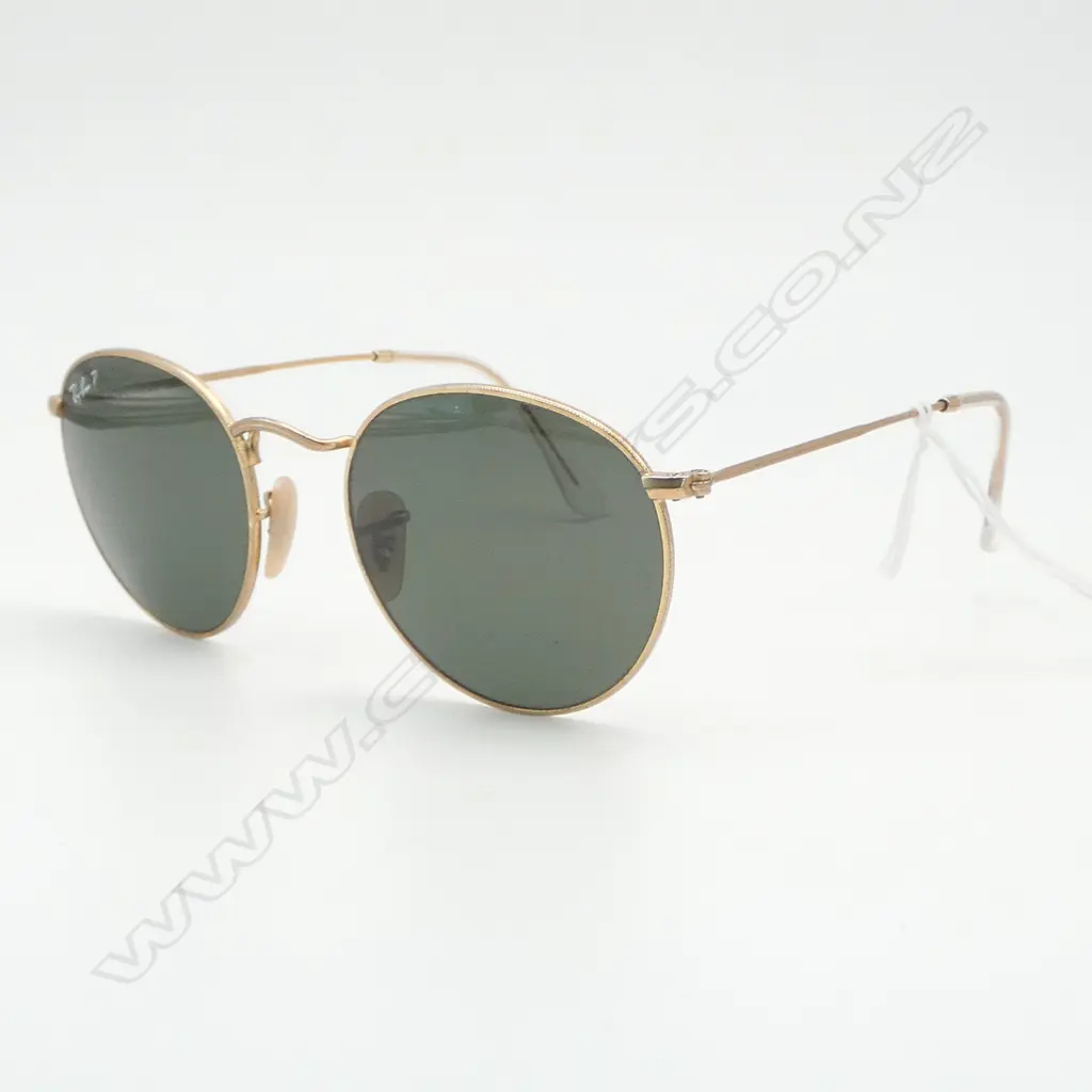 RAY BAN POLARISED SUN GLASSES Image 1++