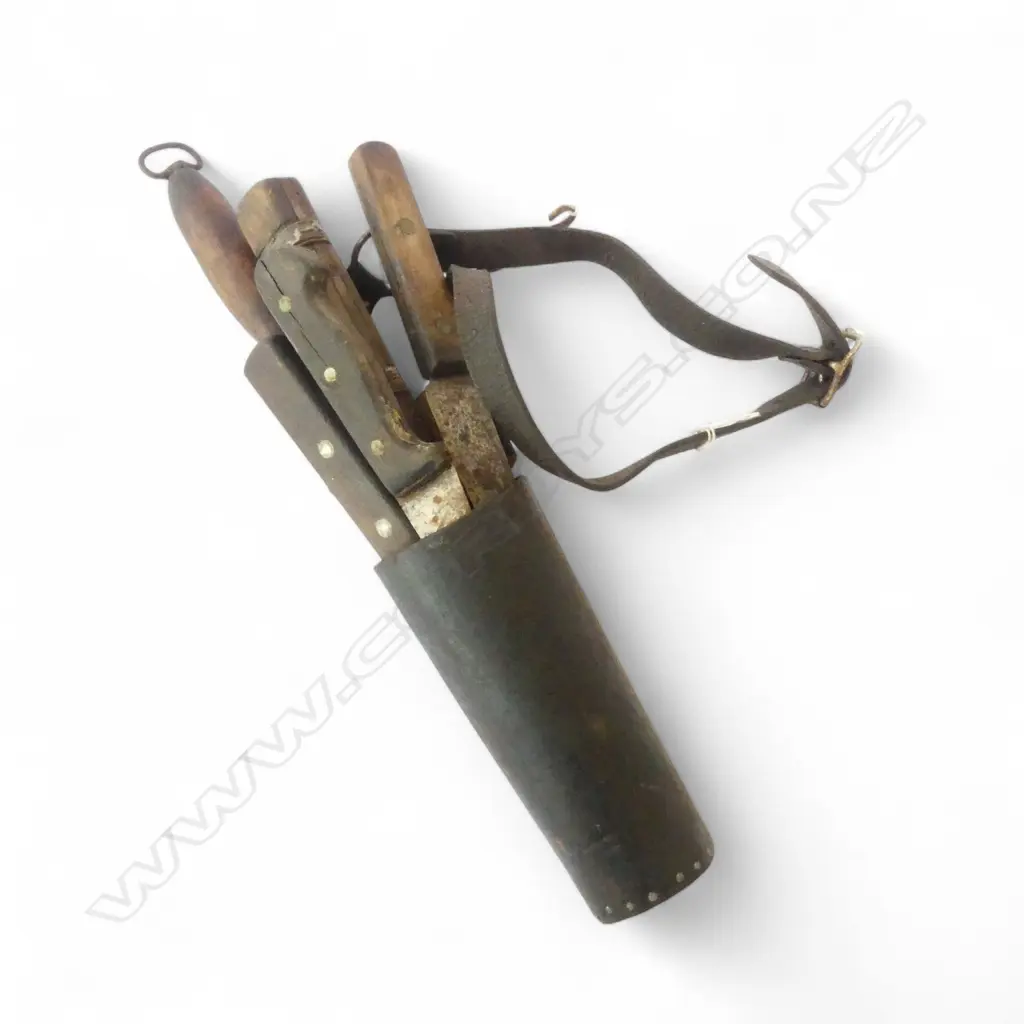 VINTAGE BUTCHERS POUCH & VINTAGE BUTCHERS FILLET KNIVES Image 1++