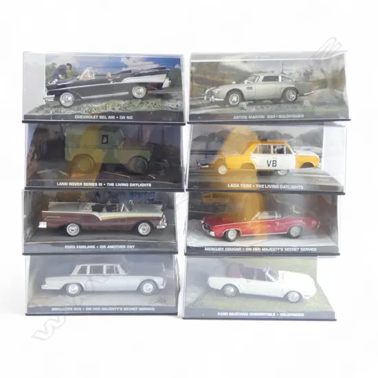 8 JAMES BOND 007 MODEL CARS, BOXED L.150mm