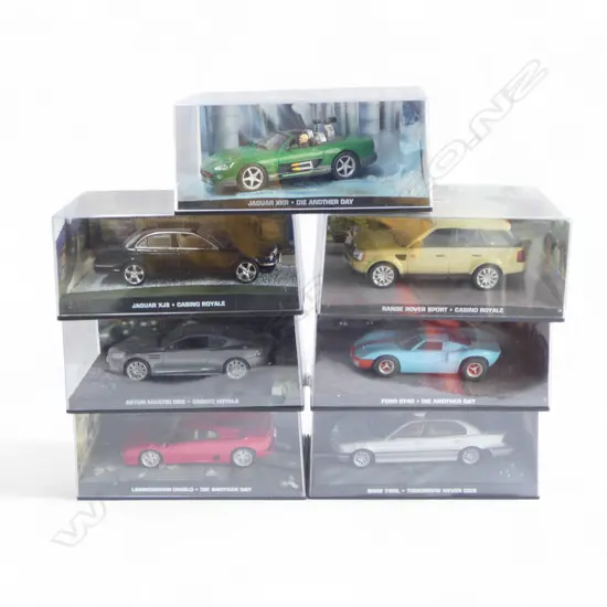 7 JAMES BOND 007 MODEL CARS, BOXED L.150mm