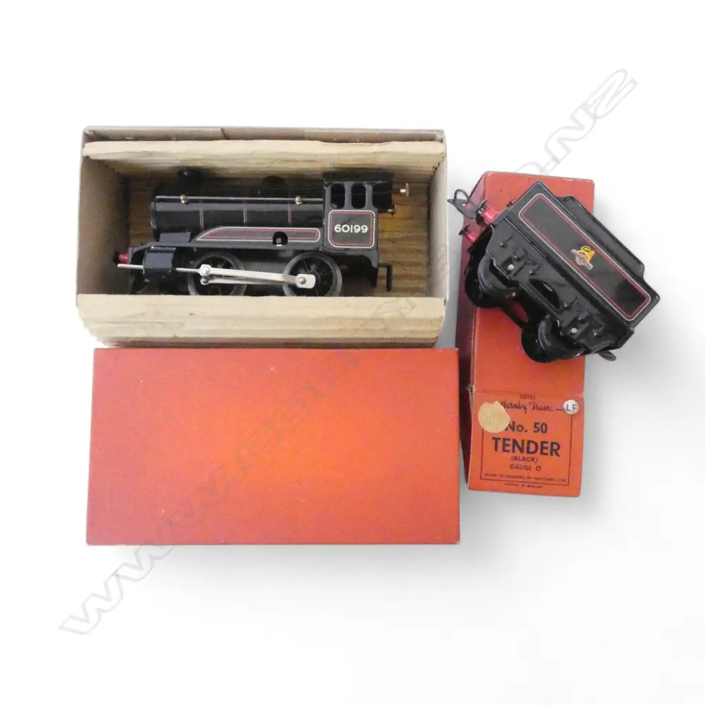 MINT & BOXED HORNBY CLOCKWORK ENGINE L210 & TENDER  NO50 Image 1++