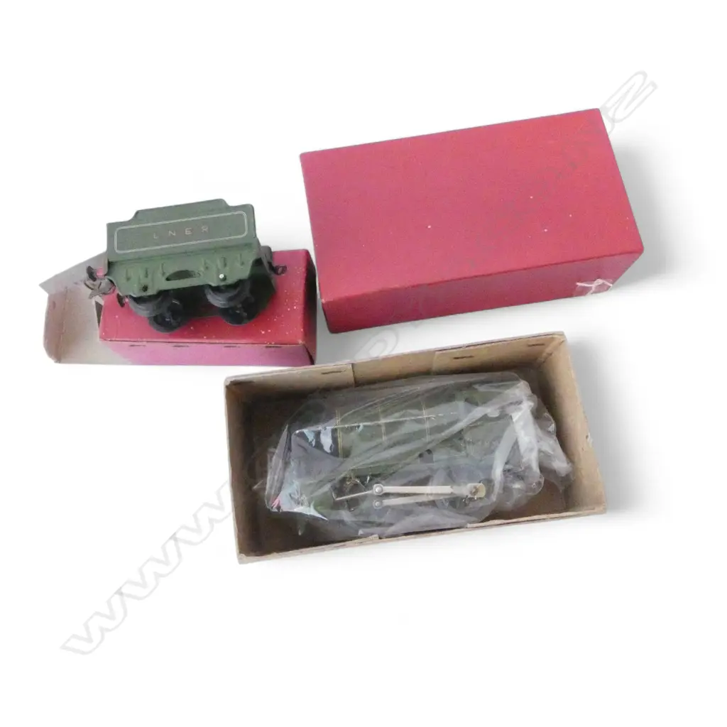 VINTAGE BOXED HORNBY ENGINE & TENDER NO501 L210MM Image 1++