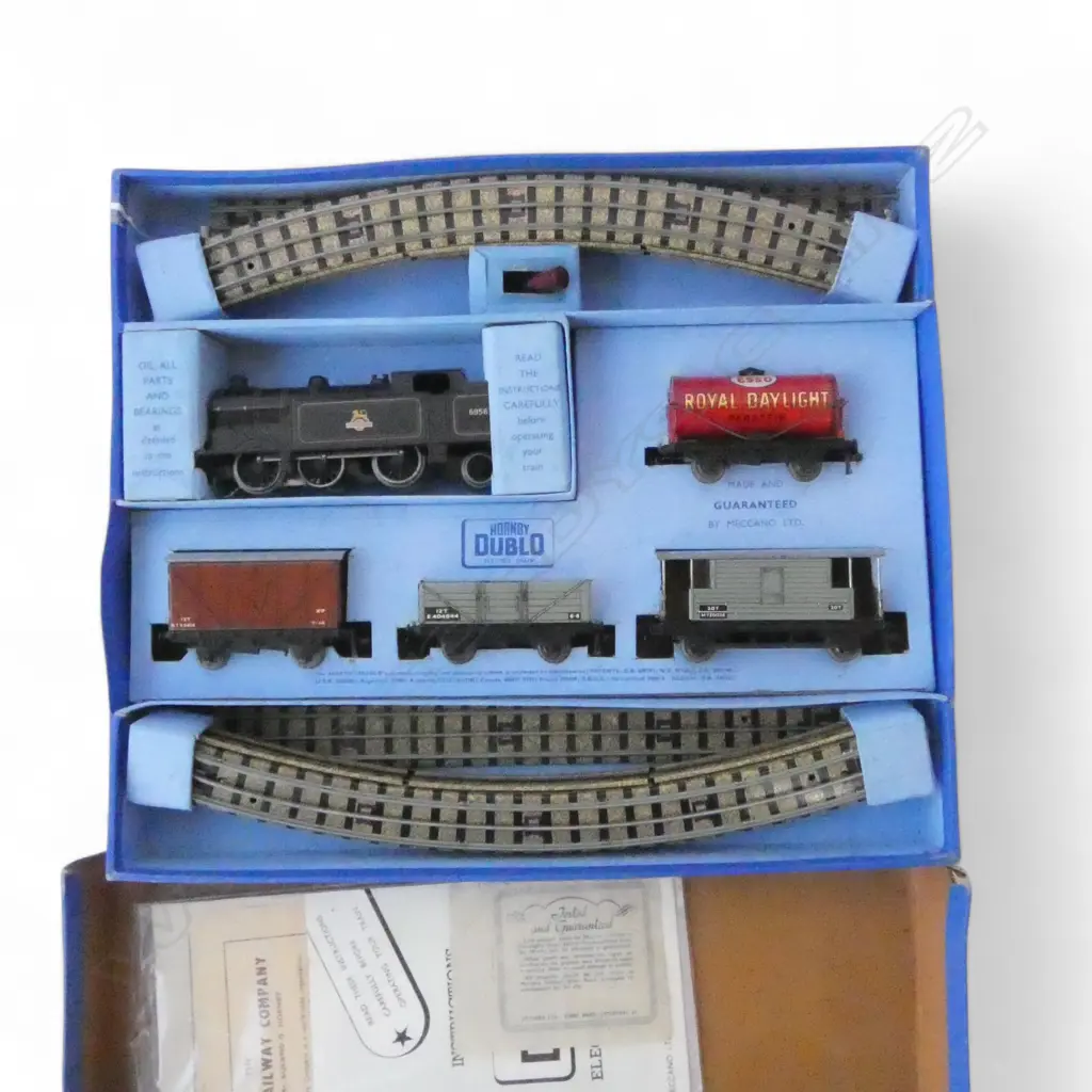 HORNBY DUBLO BOXED ELECTRIC TRAIN SET Image 1++