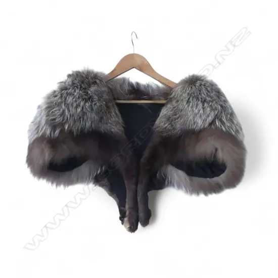 FUR STOLE