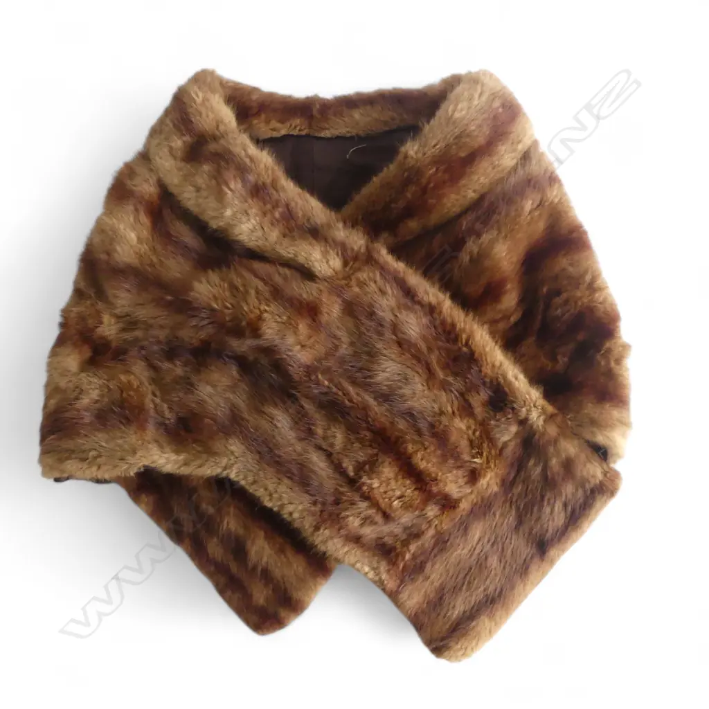 FUR STOLE Image 1++