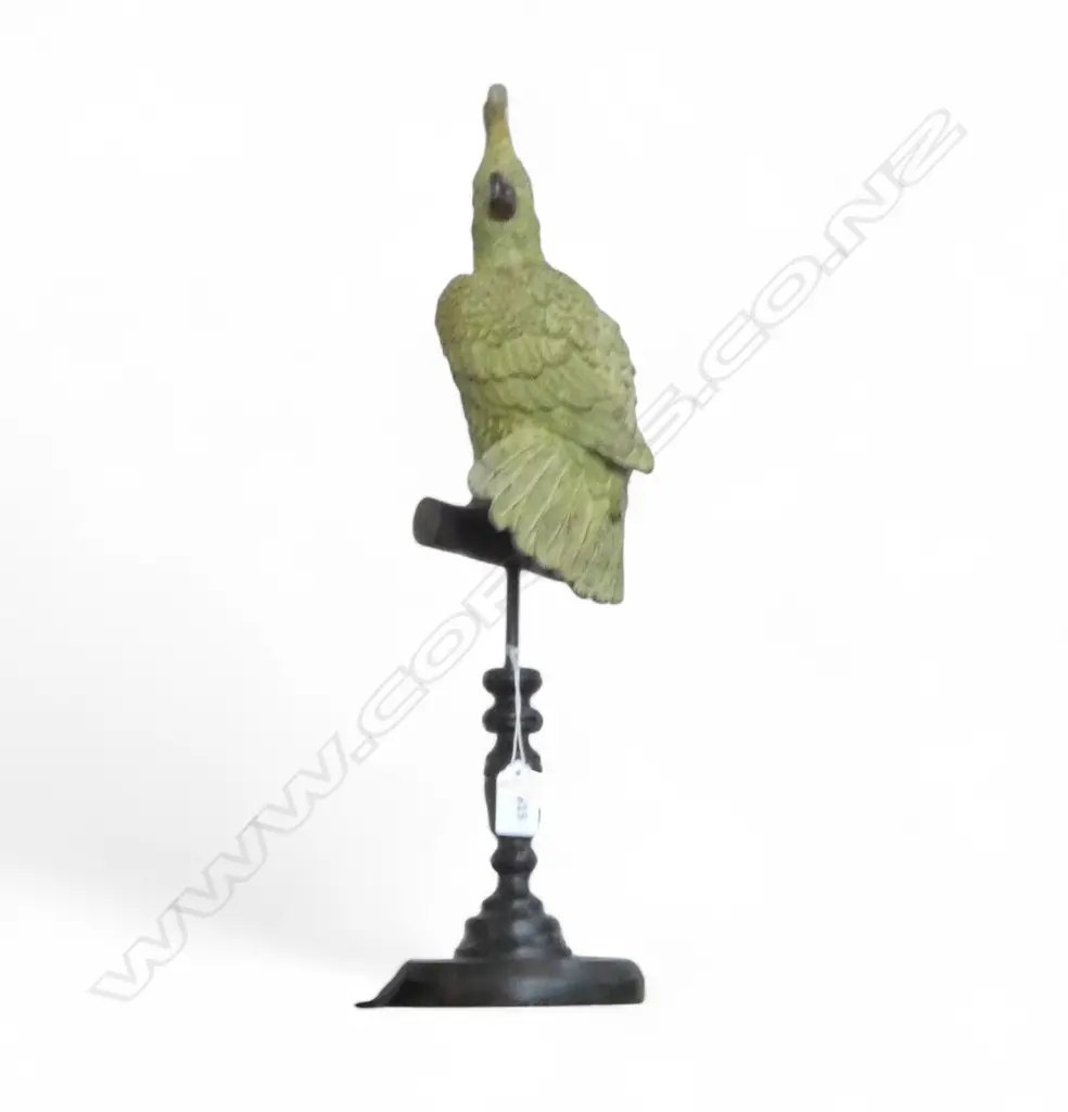 RESIN GREEN COCKATOO ON STAND H.540mm Image 1++