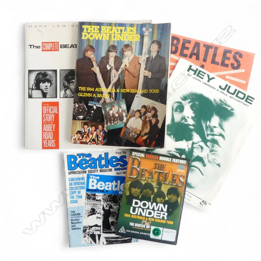 COLLECTION ASST. BEATLES Incl. DVD, BOOKS, etc Image 1++
