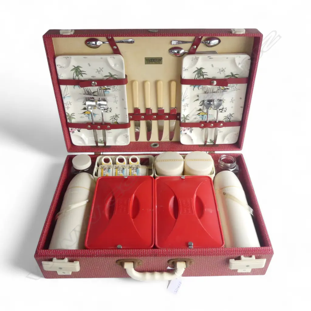 VINTAGE CASED PICNIC SET W.510mm BREXTON, ENGLAND Image 1++