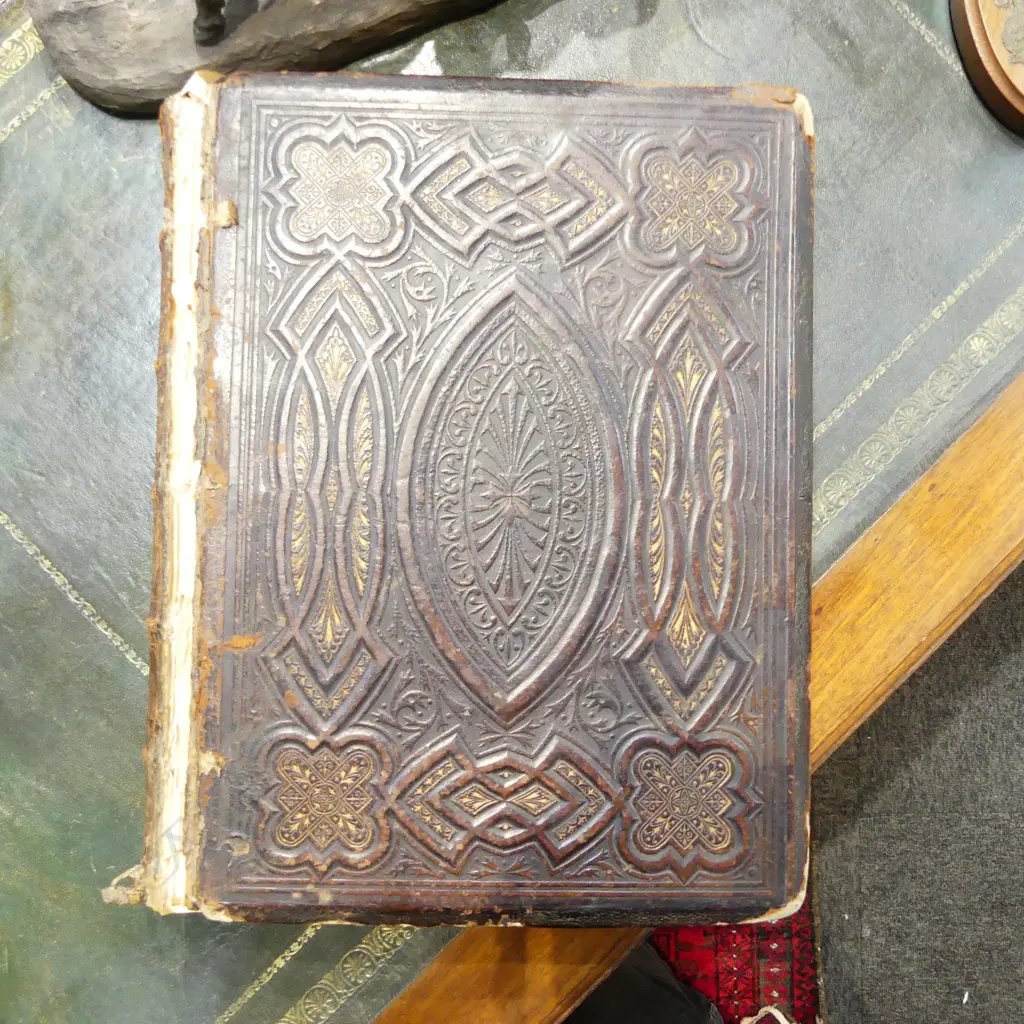 ANTIQUE BIBLE Image 1++