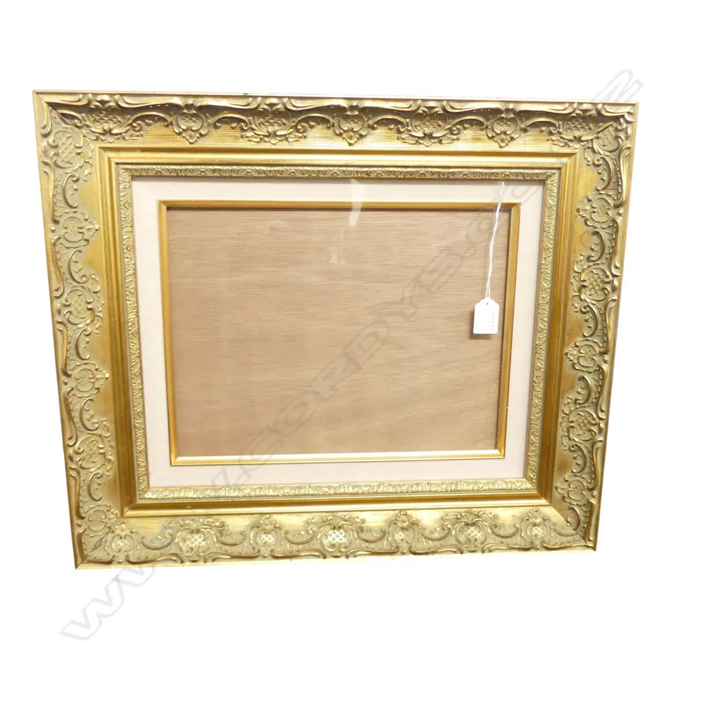 EMPTY GILT FRAME 245x330mm / 455x535mm overall size Image 1++