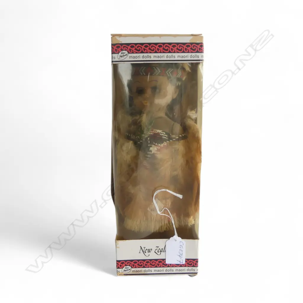 VINTAGE 'NEW ZEALAND MAORI DOLLS' MAORI DOLL in ORIGINAL BOX. Box H.295mm. Image 1++