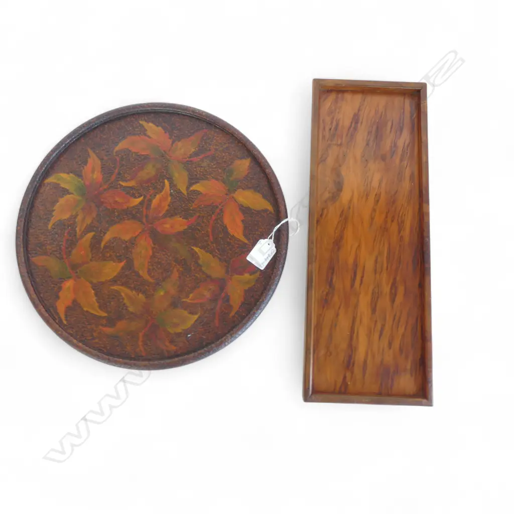 VINTAGE MOTTLED TOTARA TRAY, L.390mm & POKERWORK 'AUTUMN LEAVES' CIRCULAR TRAY, Did330mm Image 1++