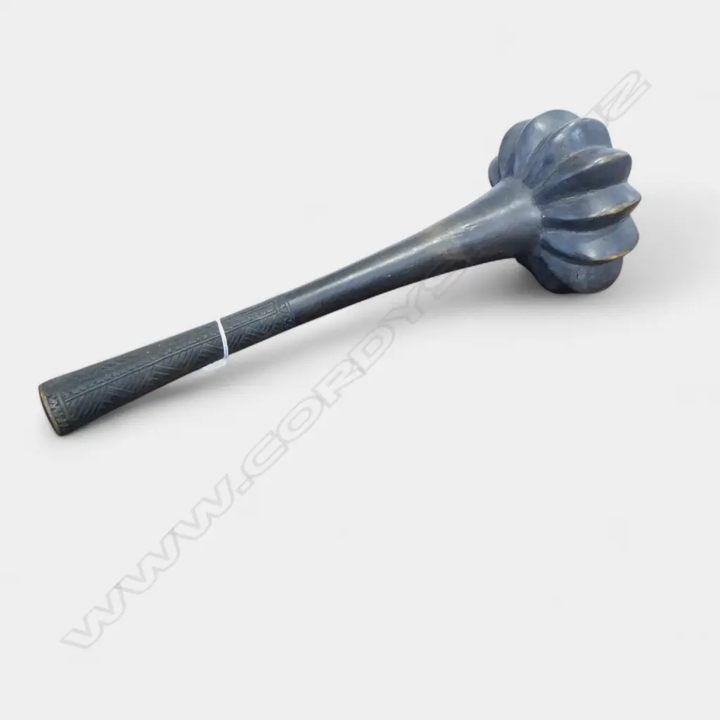 FIJIAN ULA THROWING CLUB. Lobed head. Geometric carved grip. L.430mm Image 1++