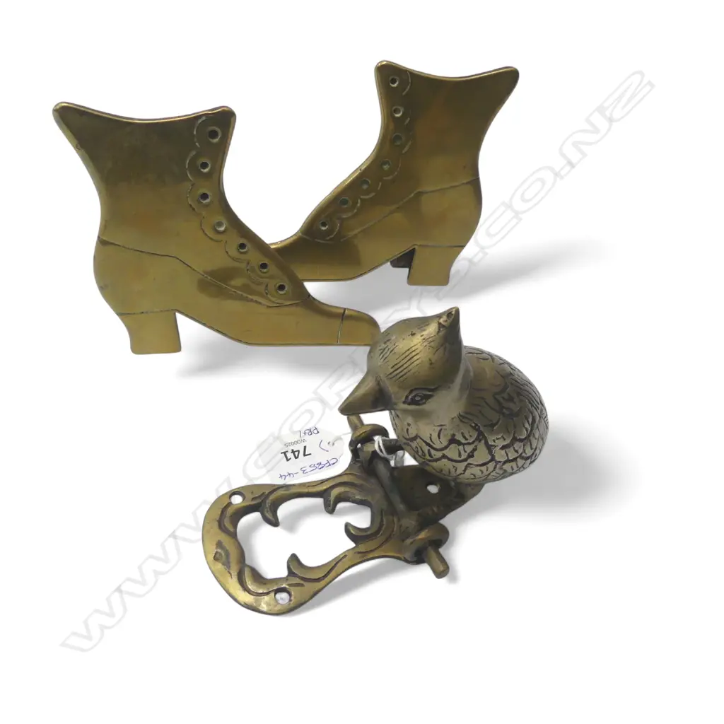 PR BRASS SHOE ORNAMENTS + BRASS WOOD PECKER DOOR KNOCKER H.130mm Image 1++