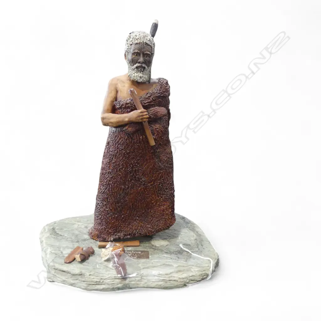 STUDIO POTTERY MAORI FIGURE 'ERUERA MAIHI PATUONE CHIEF NGAPUHI TRIBE' H.380mm, FAULTS Image 1++