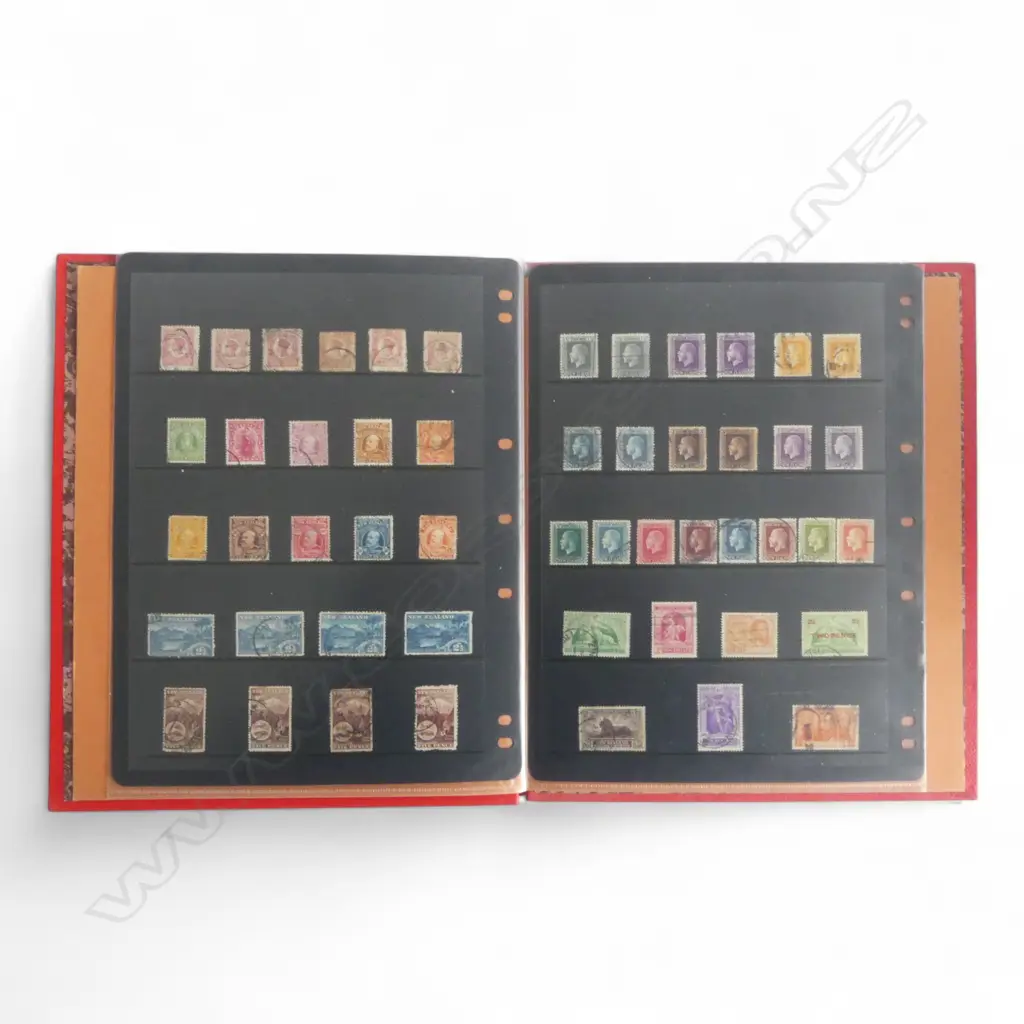 RED ALBUM OF EARLY N.Z. STAMPS  Image 1++
