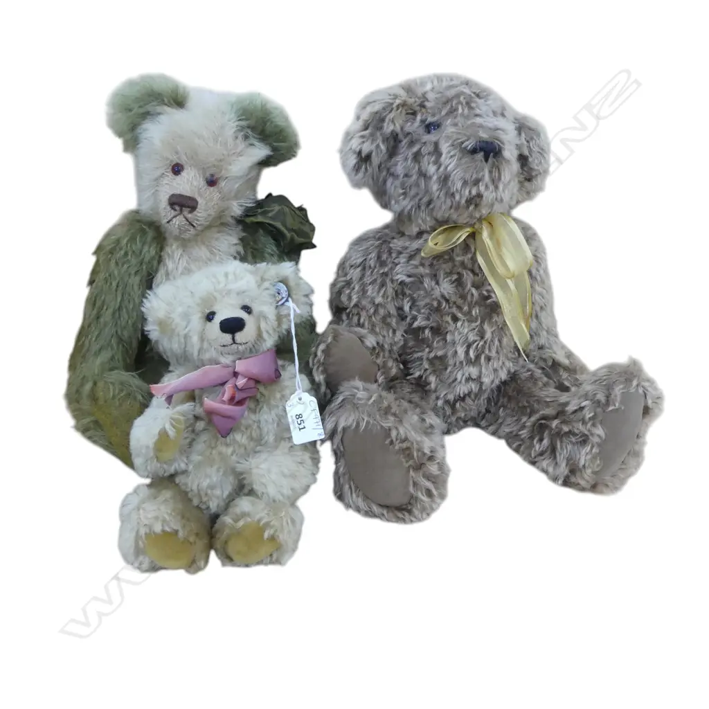 3 TEDDY BEARS; CUTHBEAR, STRATHMORE LANE, OTHER H.450mm Image 1++