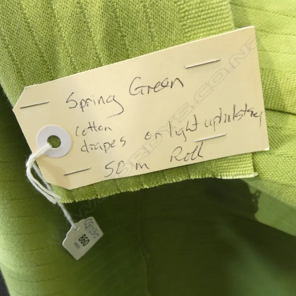 FABRIC BOLT; SPRING GREEN, COTTON, DRAPES OR LIGHT UPHOLSTERY, 50M Image 1++