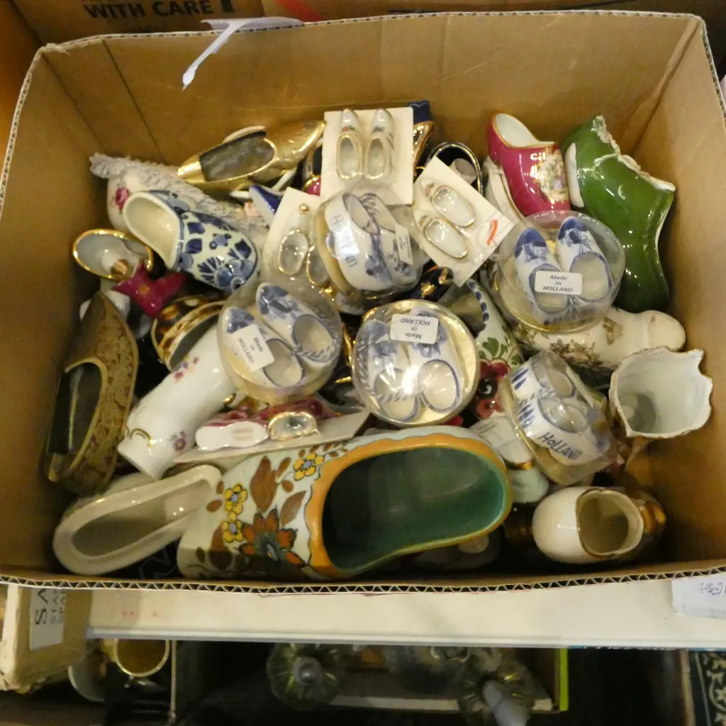 ASST. LIMOGES MINIATURE SHOE ORNAMENTS Image 1++