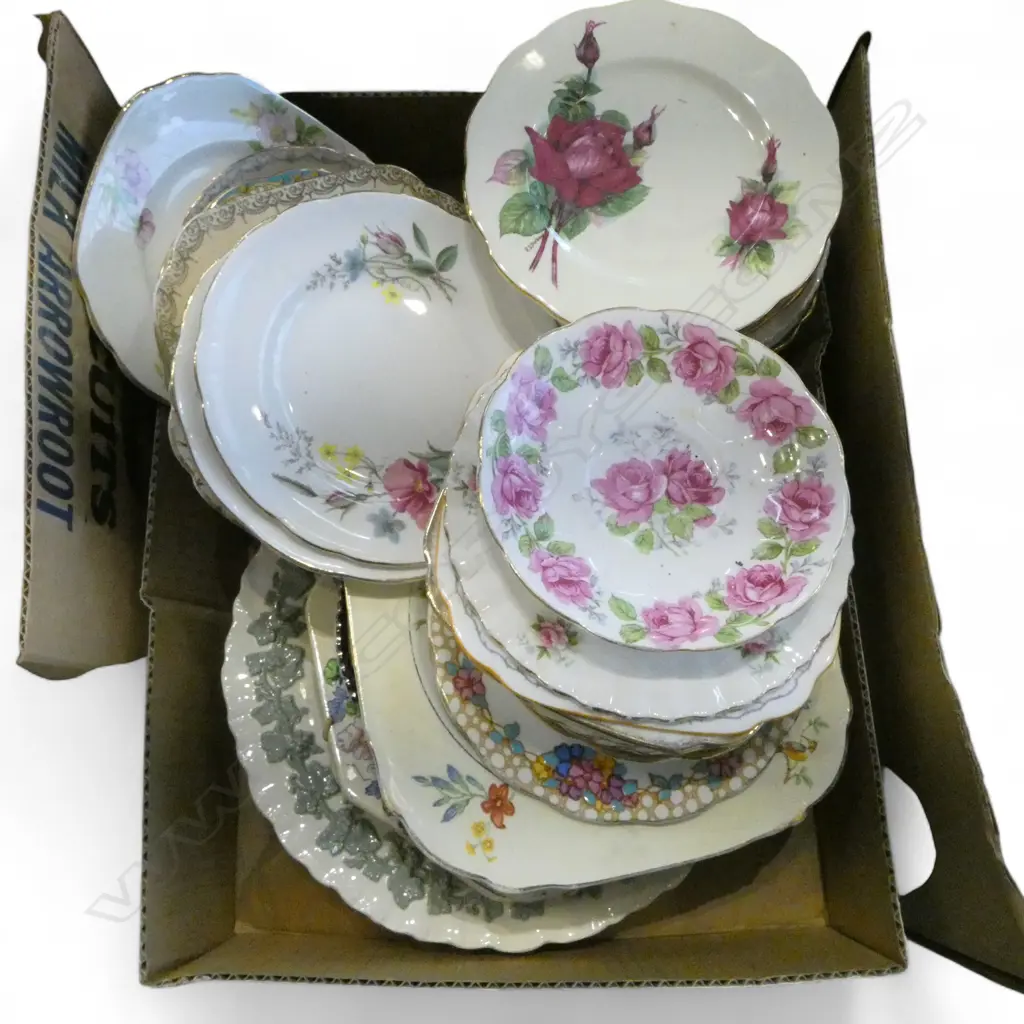ASST. PAT. CHINA SAUCERS & PLATES Incl. ROYAL ALBERT, MASONS etc Image 1++