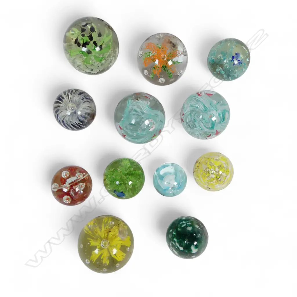 COLLECTION OF 12 GLASS PAPER WEIGHTS SOME DINGS Image 1++
