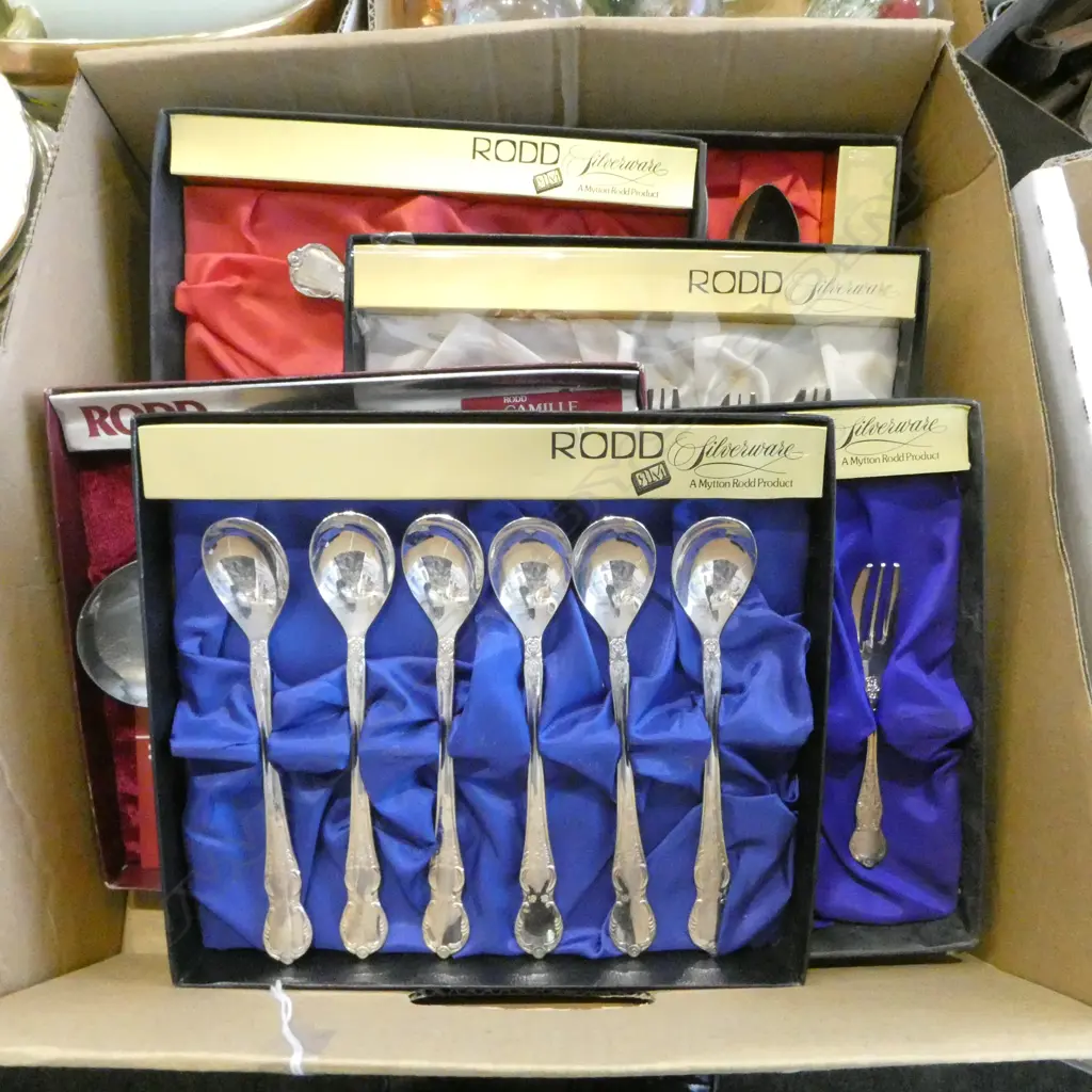 6 BOXED SETS RODD CAMILLE CUTLERY CAKE FORKS, PARFAIT SPOONS, SALAD SERVERS ETC Image 1++