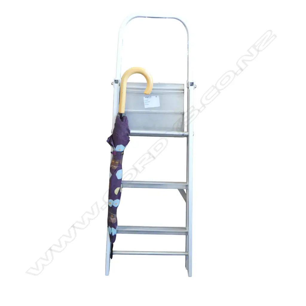 FOLDING ALUMINIUM STEP LADDER Image 1++