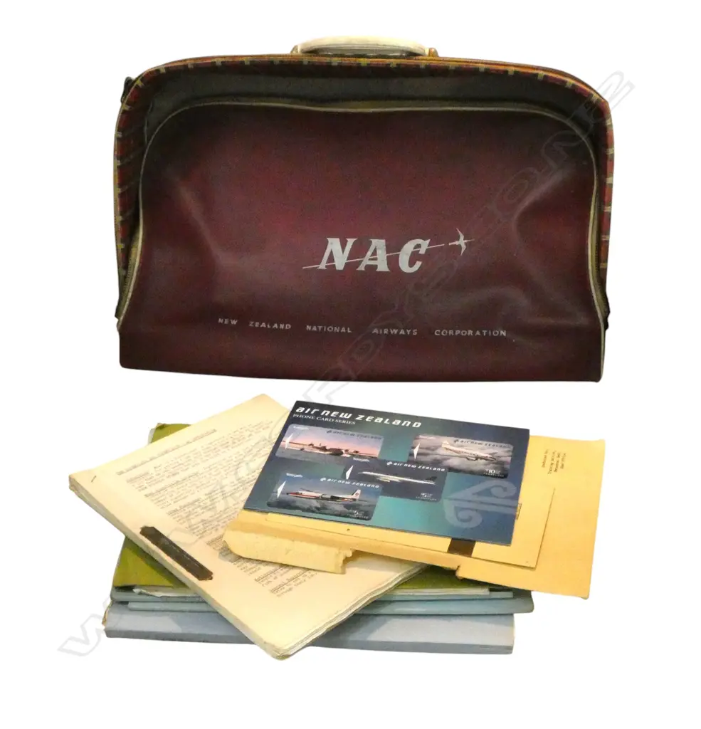 NAC BAG W.450mm + NAC TRAINING MANUALS & PHONE CARDS  Image 1++