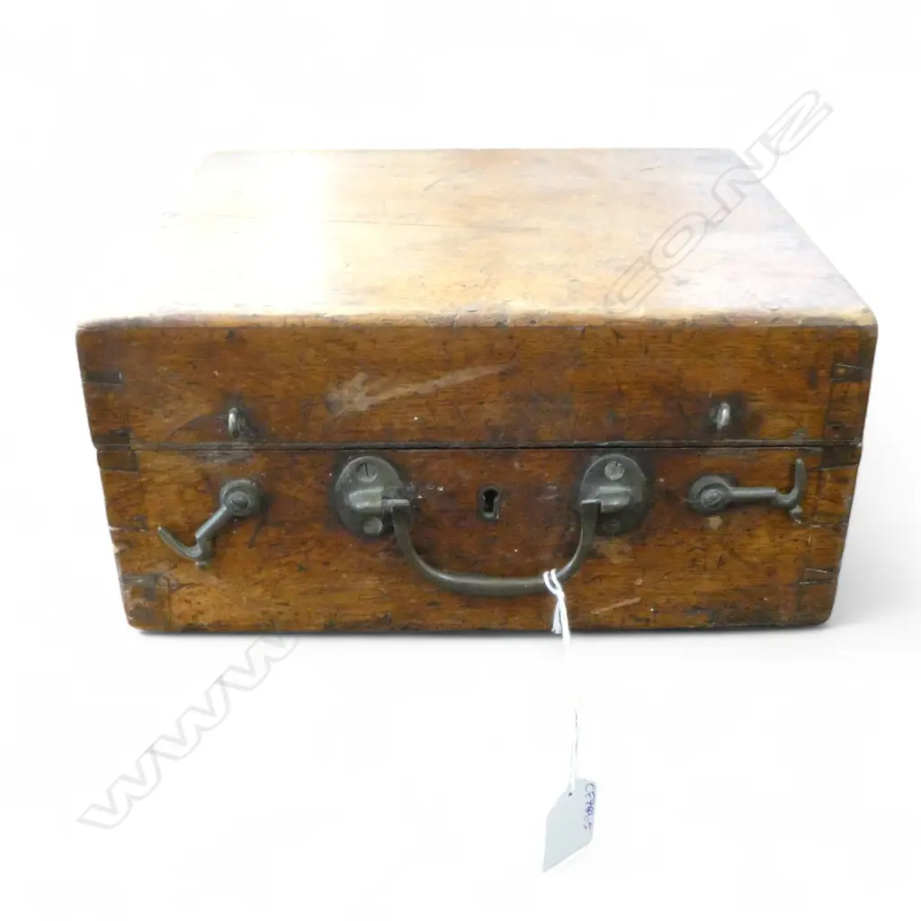 ANTIQUE CASE MARINE SEXTANT BY JOHN BRUCE & SONS, LIVERPOOL, 255 x 235 x 125mm Image 1++