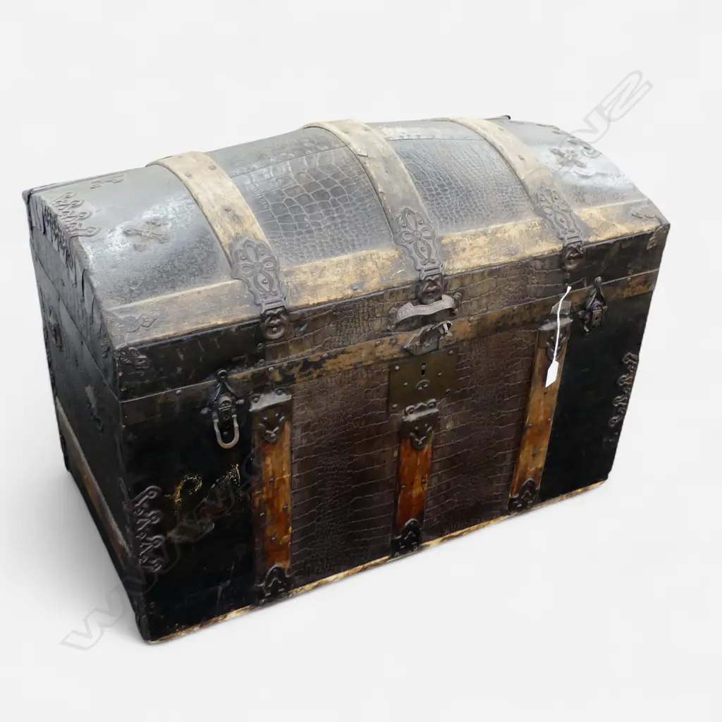 SARATOGA SHIPPING TRUNK Image 1++