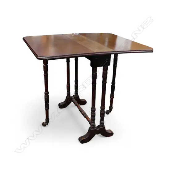 SMALL DROP LEAF SIDE TABLE 140x550x570mm