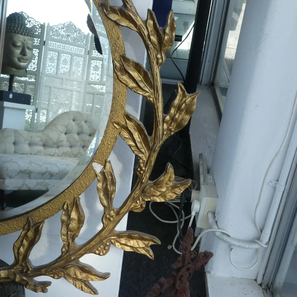 ORANTE GILDED MIRROR Dia.850mm small fault to frame Image 1++
