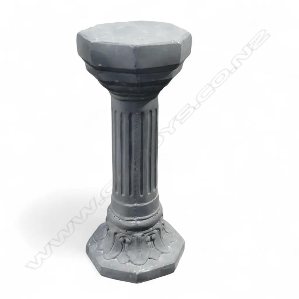 PAINTED CONCRETE PLINTH H.615mm Image 1++