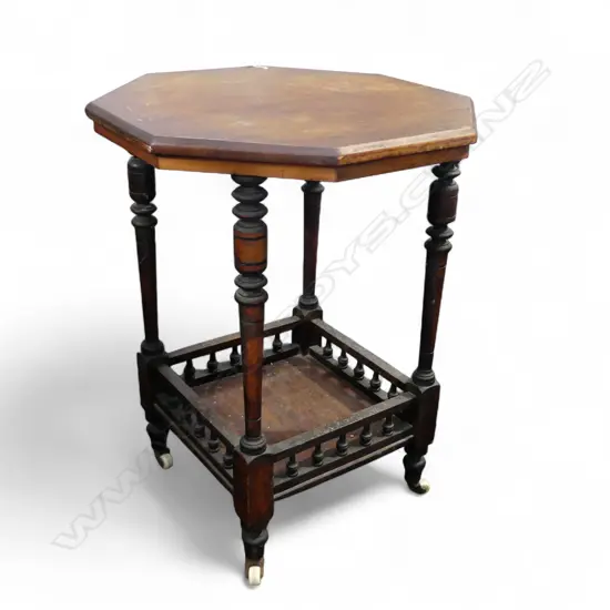 EARLY 20thC OCTAGONAL SIDE TABLE ON CASTORS H.715mm, 555mm dia