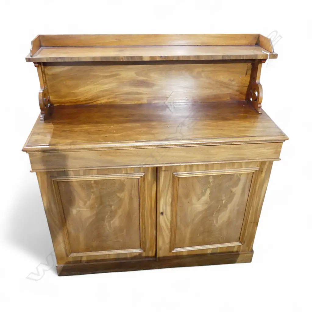 WILLIAM IV c1840 MAHOGANY SMALL SIDEBOARD pleasantly faded w key 1240 x 475 x1330mm Image 1++