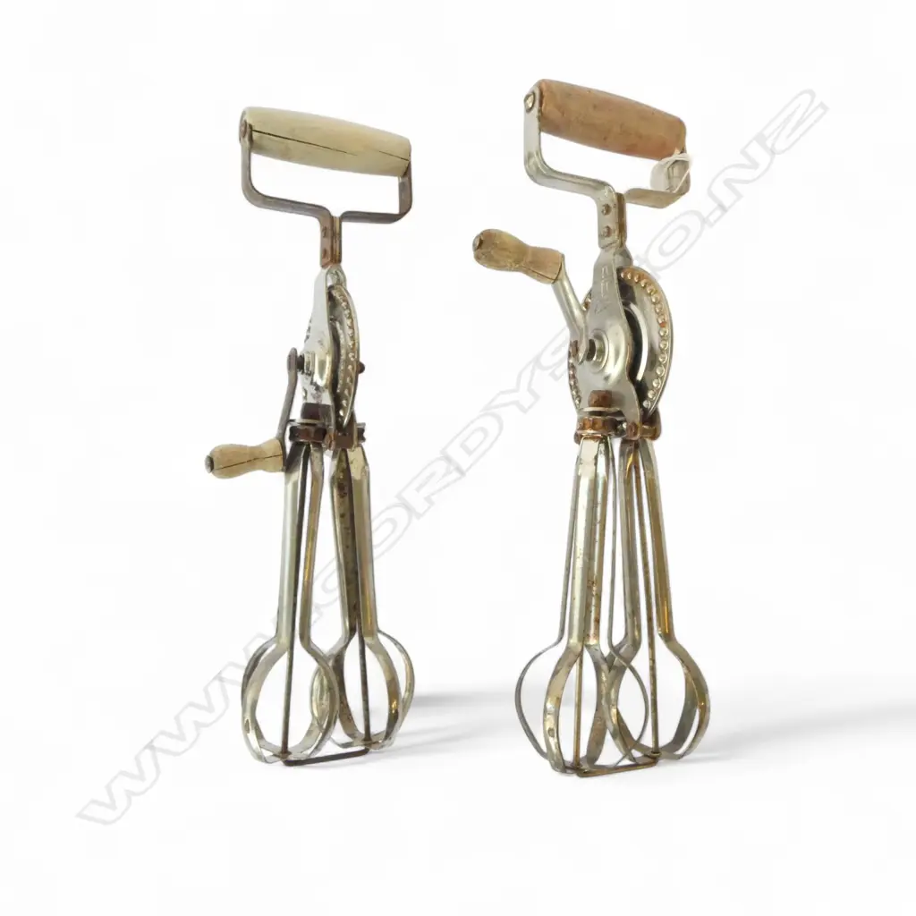 2 VINTAGE SWIFT WHIPS L.340mm Image 1++