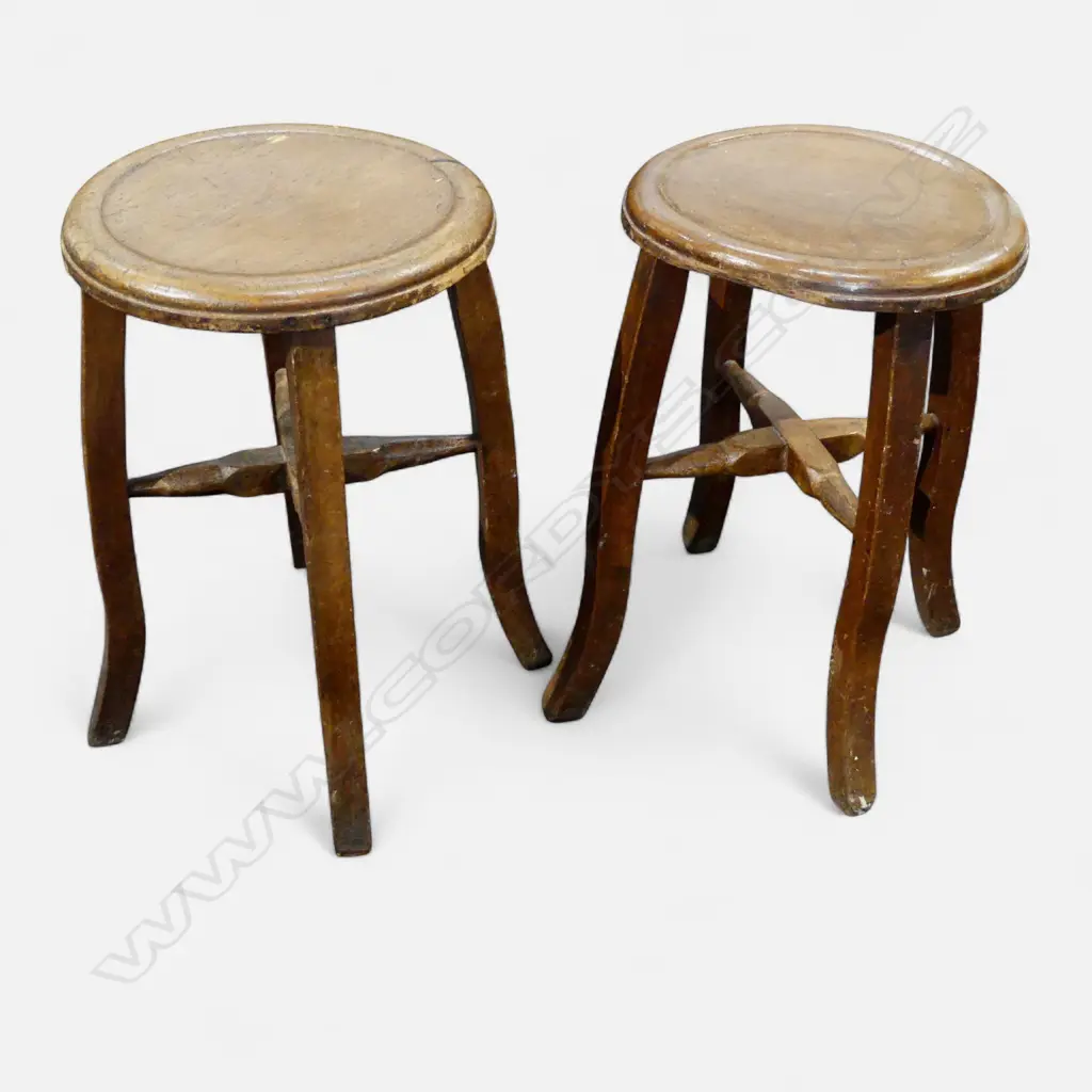 2 WOODEN STOOLS H.470mm Image 1++