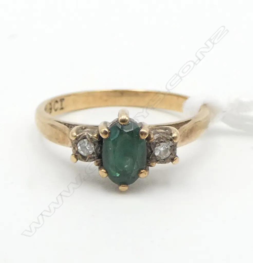 9ct GOLD TOURMALINE & 2 DIAMOND RING 2.18gms SIZE L Image 1++