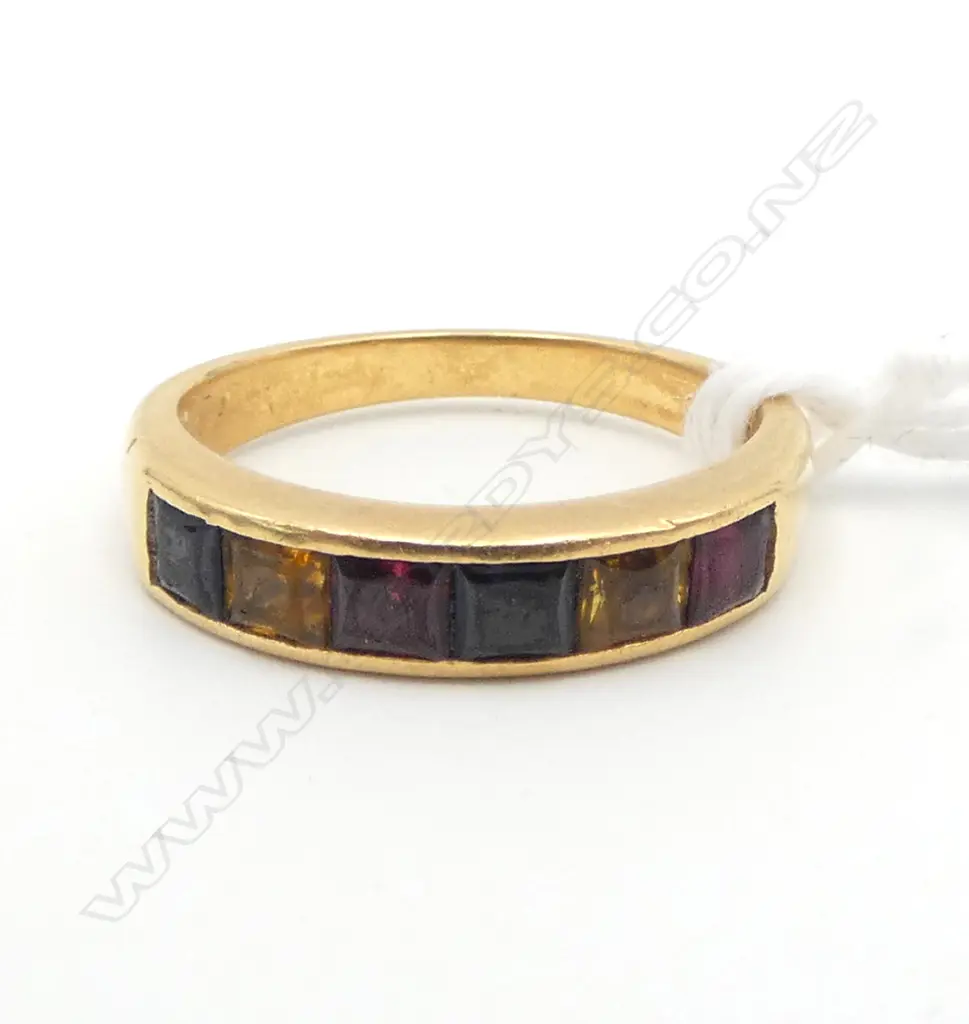 18CT GOLD & VARIOUS COLOURED RUBY MULTI STONE RING square cut channel set stones  4.12gms size J Image 1++