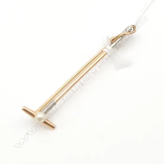 vintage 15ct GOLD POLO CLUB BROOCH with cultured pearl ball 3.45gms