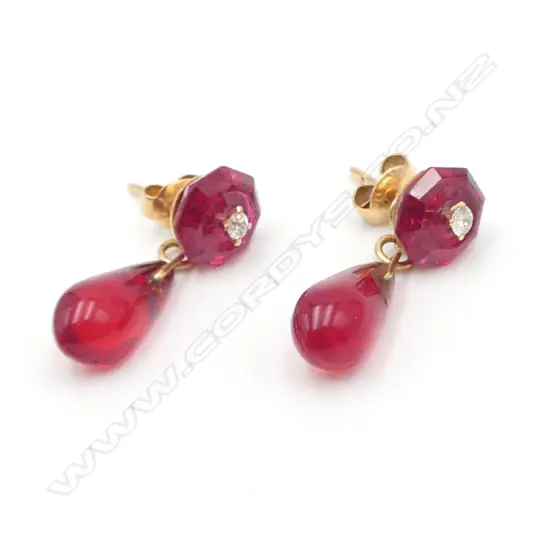 PR 16ct GOLD, DIAMOND & RED STONE DROP EARRINGS