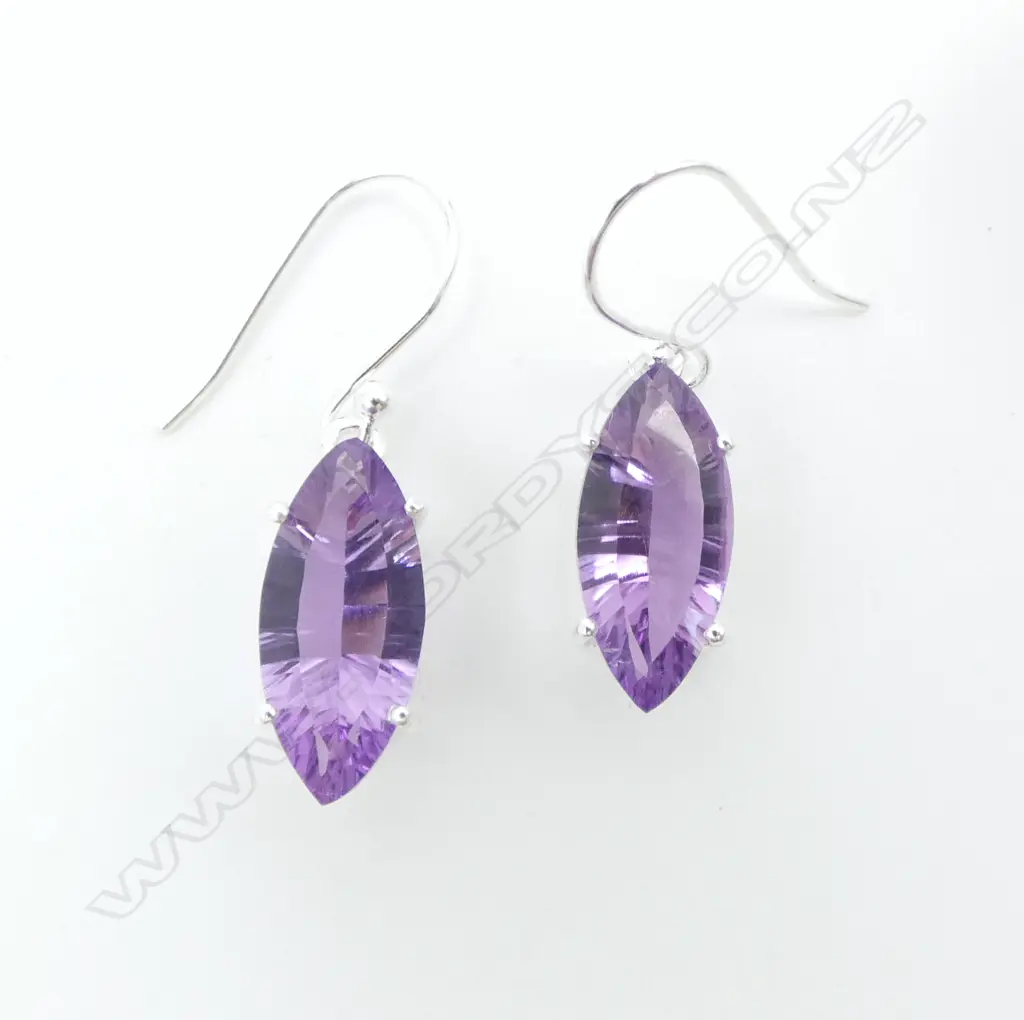 PR SILVER & AMETHYST DROP EARRINGS Image 1++