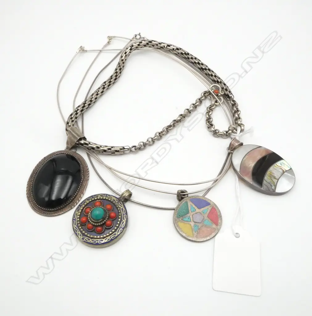 4 ETHNIC SILVER NECKLACES  Image 1++